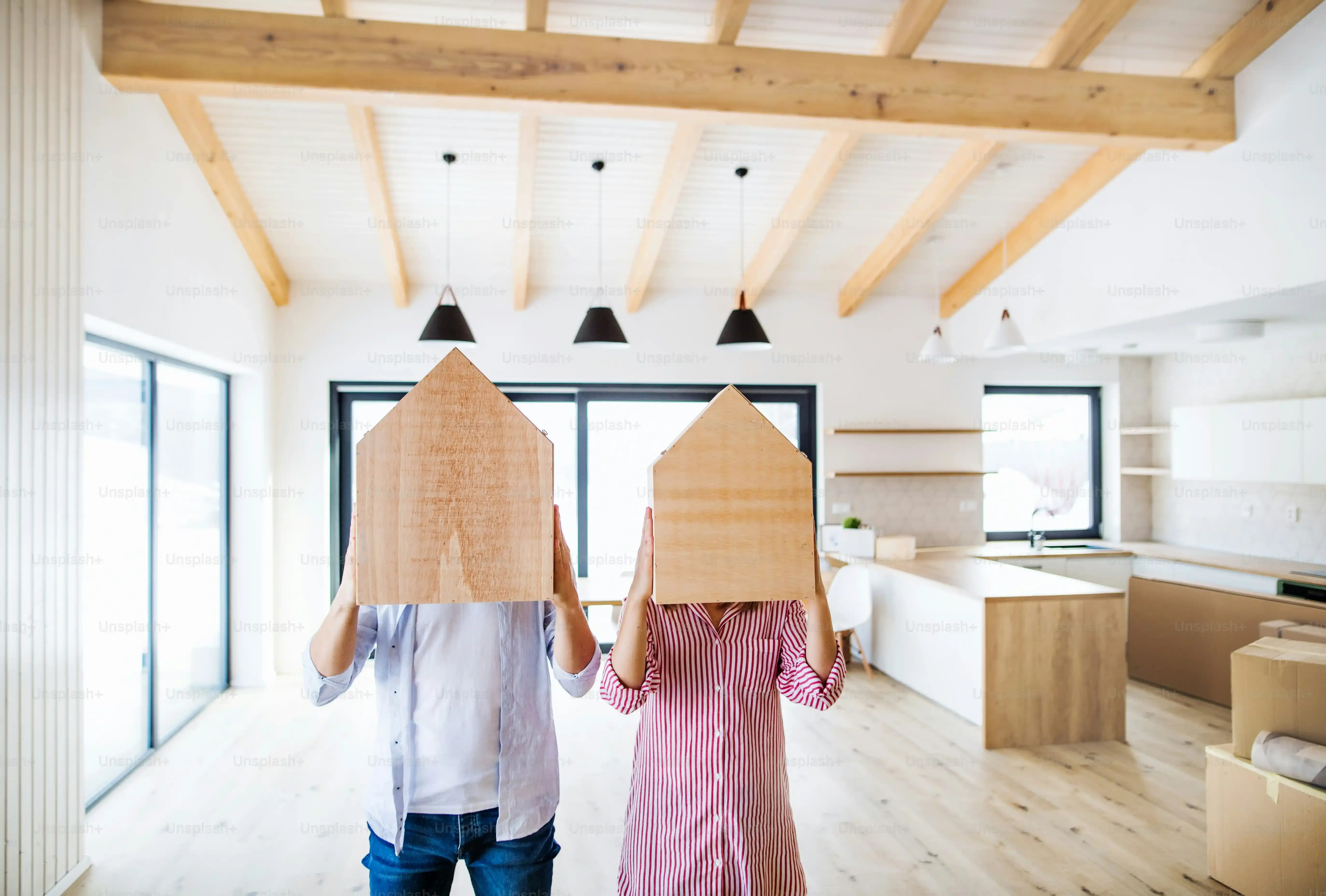 Box and Balloon Simple Gender Reveal Ideas for Indoors