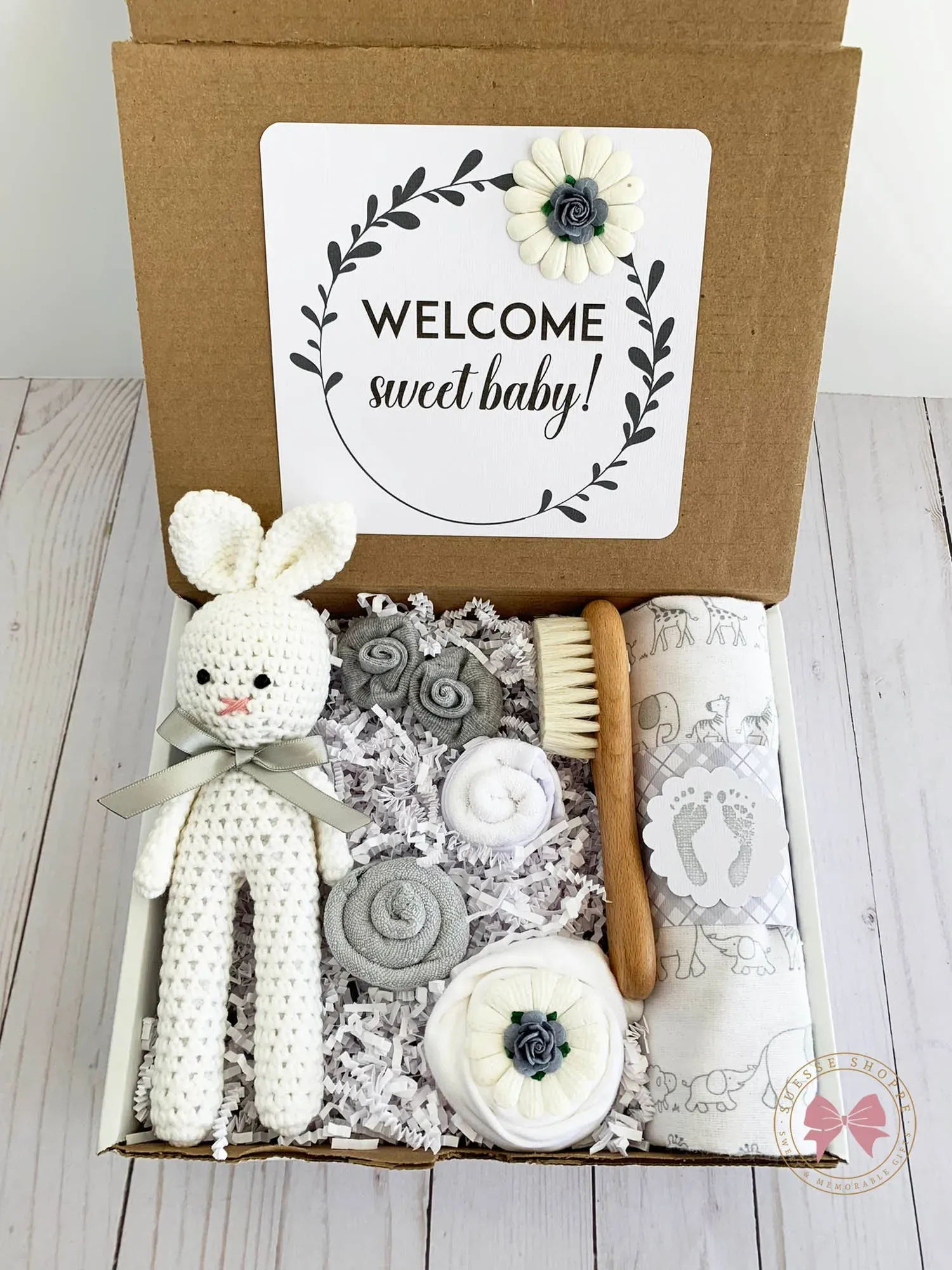 Creative gender reveal gift basket for parents ideas