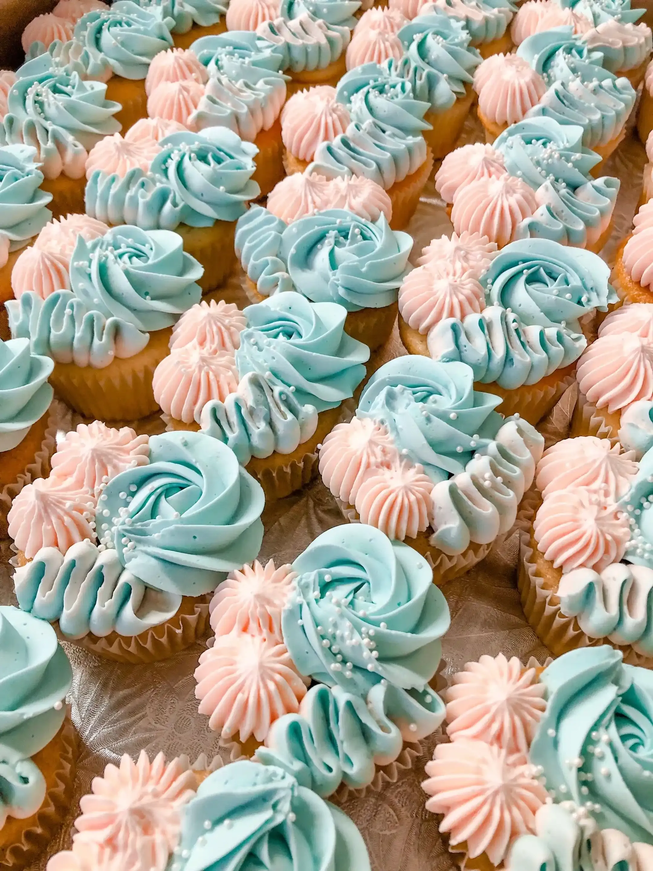 Ultimate Gender Reveal Party Cupcake Ideas & Tips