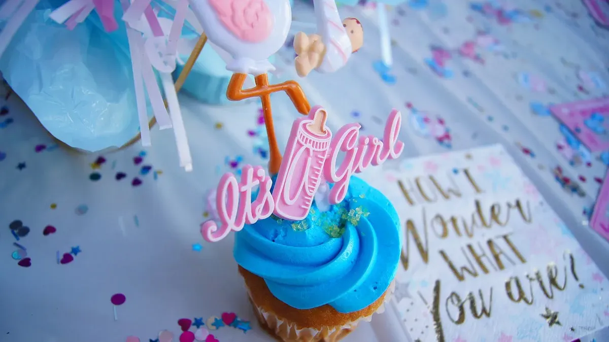 Guest Etiquette at a Gender Reveal Party: What to Expect
