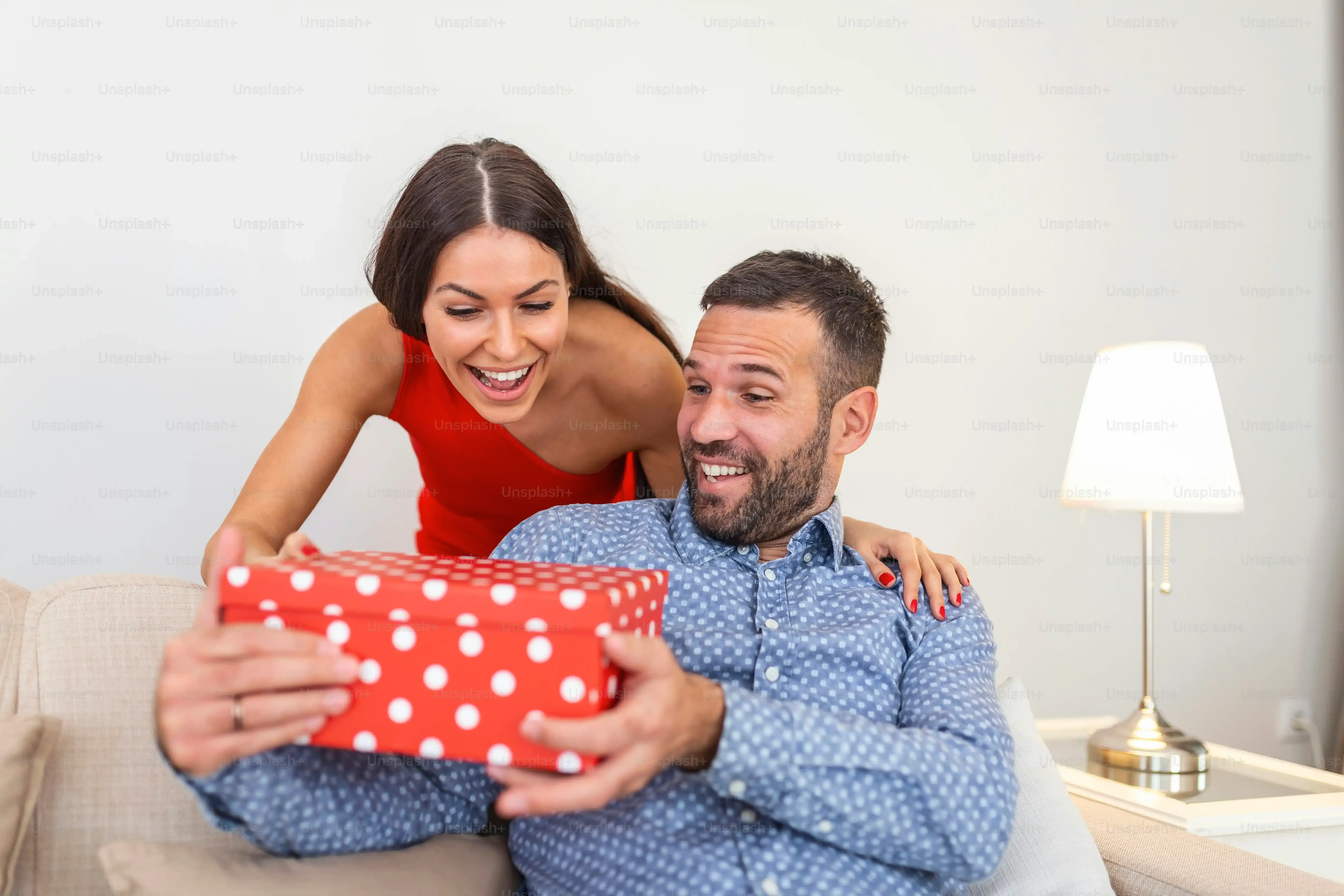 Sentimental Gender Reveal Gifts for Mom and Dad to Cherish