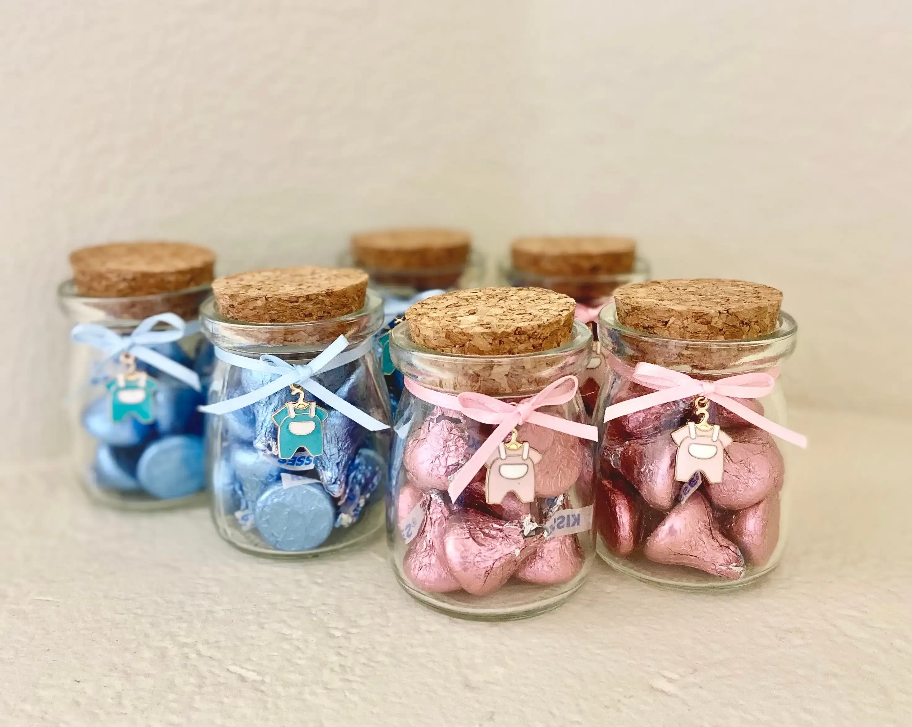Sweet & Simple Gender Reveal Party Favors Ideas